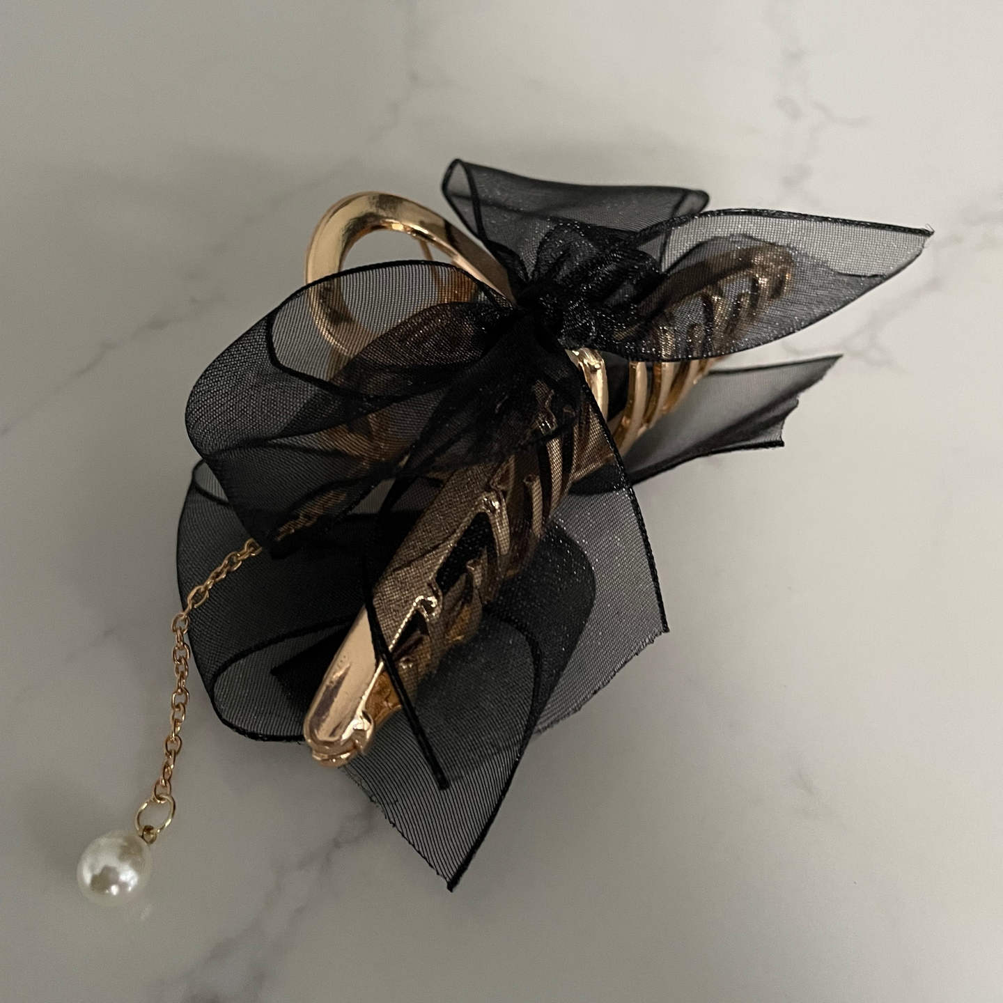 Bow and Chain Claw Clip